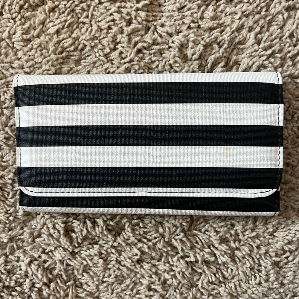 Kut from the Kloth Clutch Wallet New